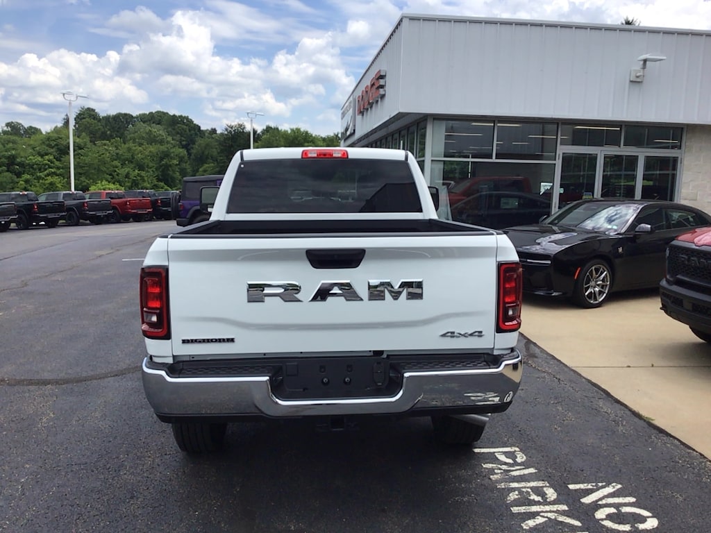 New 2026 Ram 2500 BIG HORN CREW CAB 4X4 6'4 BOX Pickup