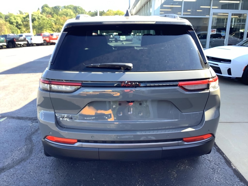 New 2027 Jeep Grand Cherokee LIMITED 4X4 Sport Utility