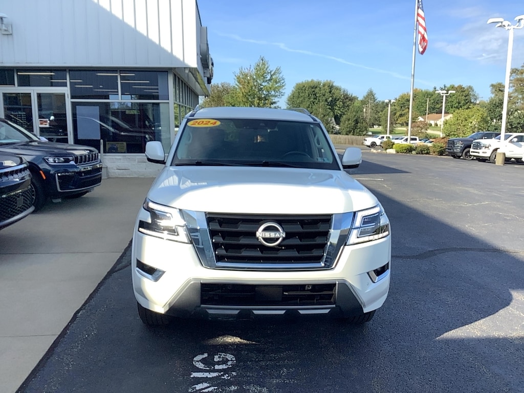 Certified 2024 Nissan Armada SV 4x4 SV