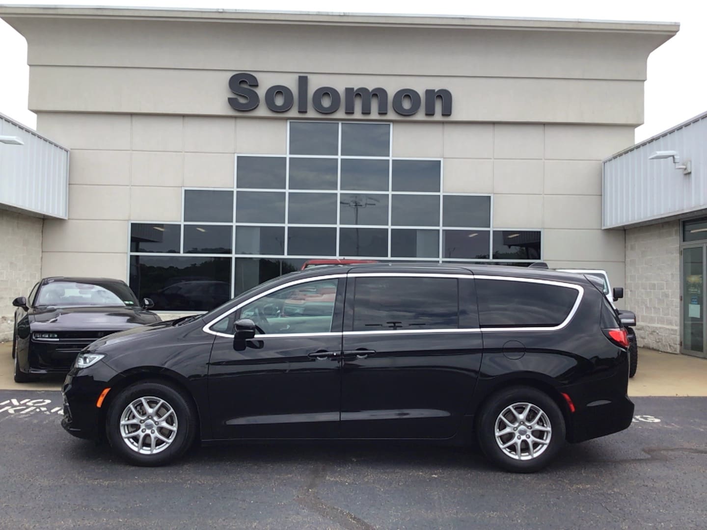 2024 Chrysler Pacifica Touring L