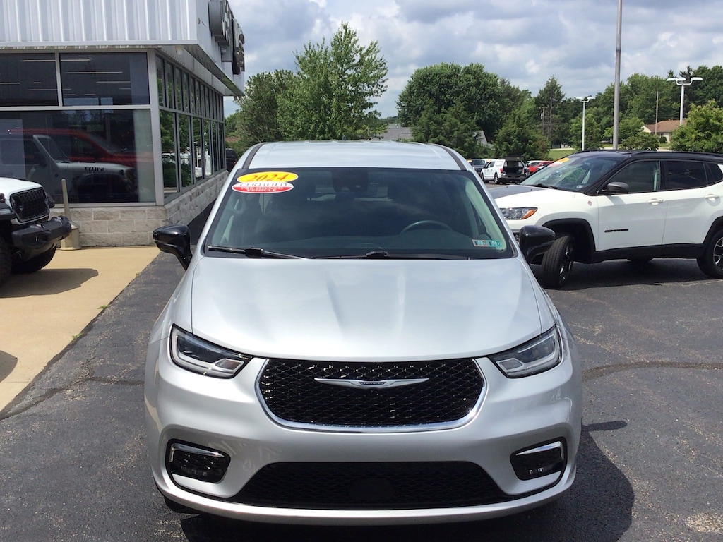 Certified 2024 Chrysler Pacifica Touring L Touring L FWD