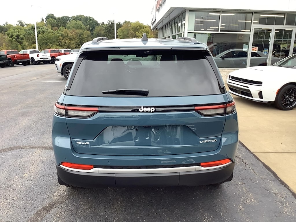 New 2027 Jeep Grand Cherokee LIMITED 4X4 Sport Utility