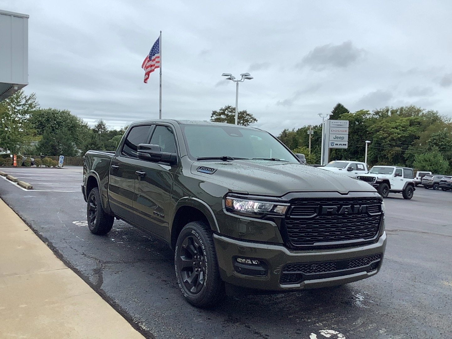 New 2027 Ram 1500 BIG HORN CREW CAB 4X4 5'7 BOX Pickup