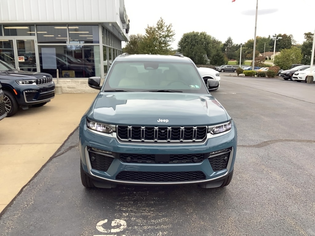 New 2027 Jeep Grand Cherokee LIMITED 4X4 Sport Utility