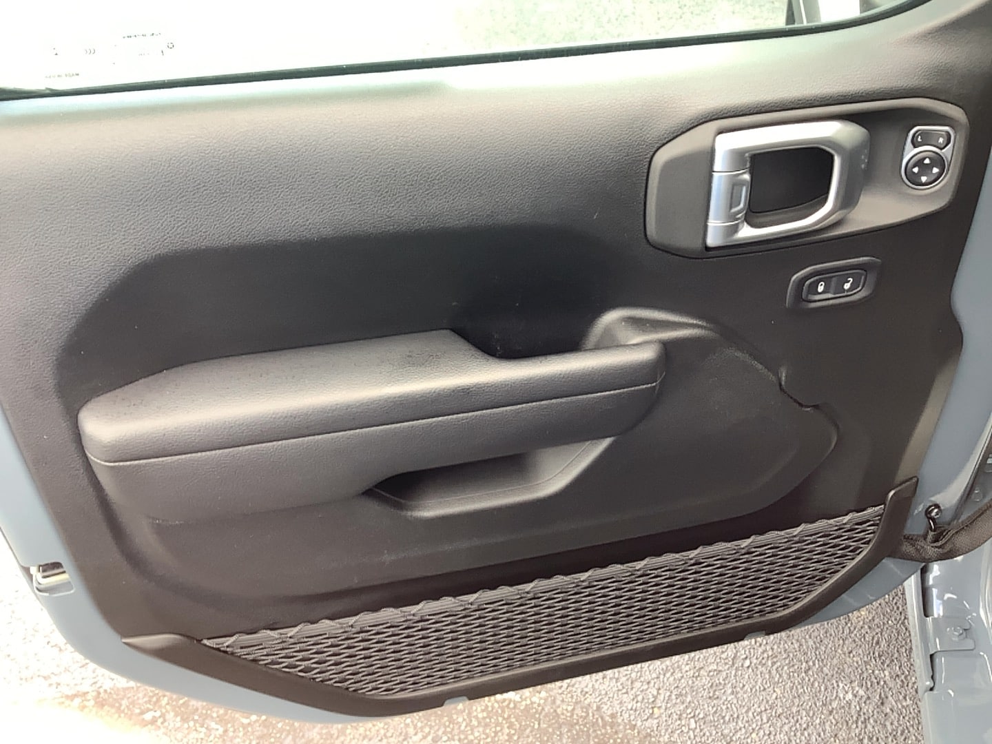 2024 Jeep Wrangler 2-Door Sport S - Photo 9