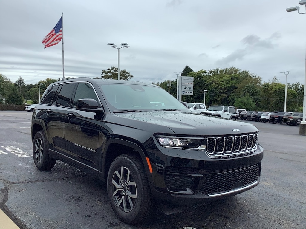 New 2027 Jeep Grand Cherokee LAREDO X 4X4 Sport Utility