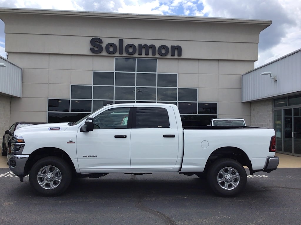 New 2026 Ram 2500 BIG HORN CREW CAB 4X4 6'4 BOX Pickup