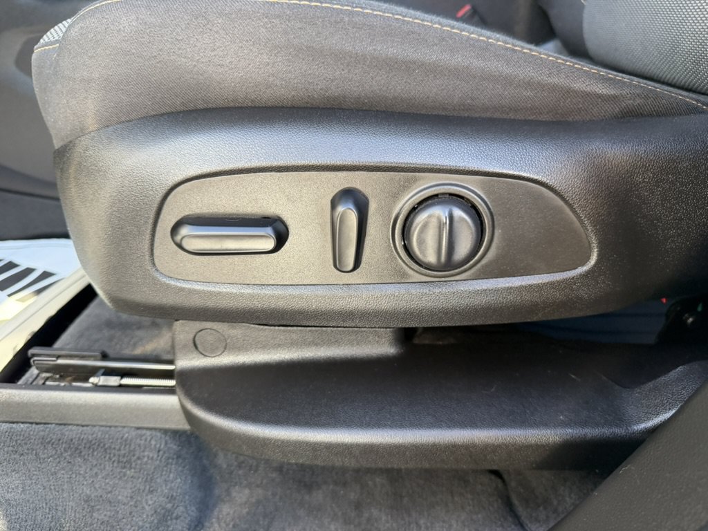 2021 Chevrolet Traverse 1LT - Photo 32
