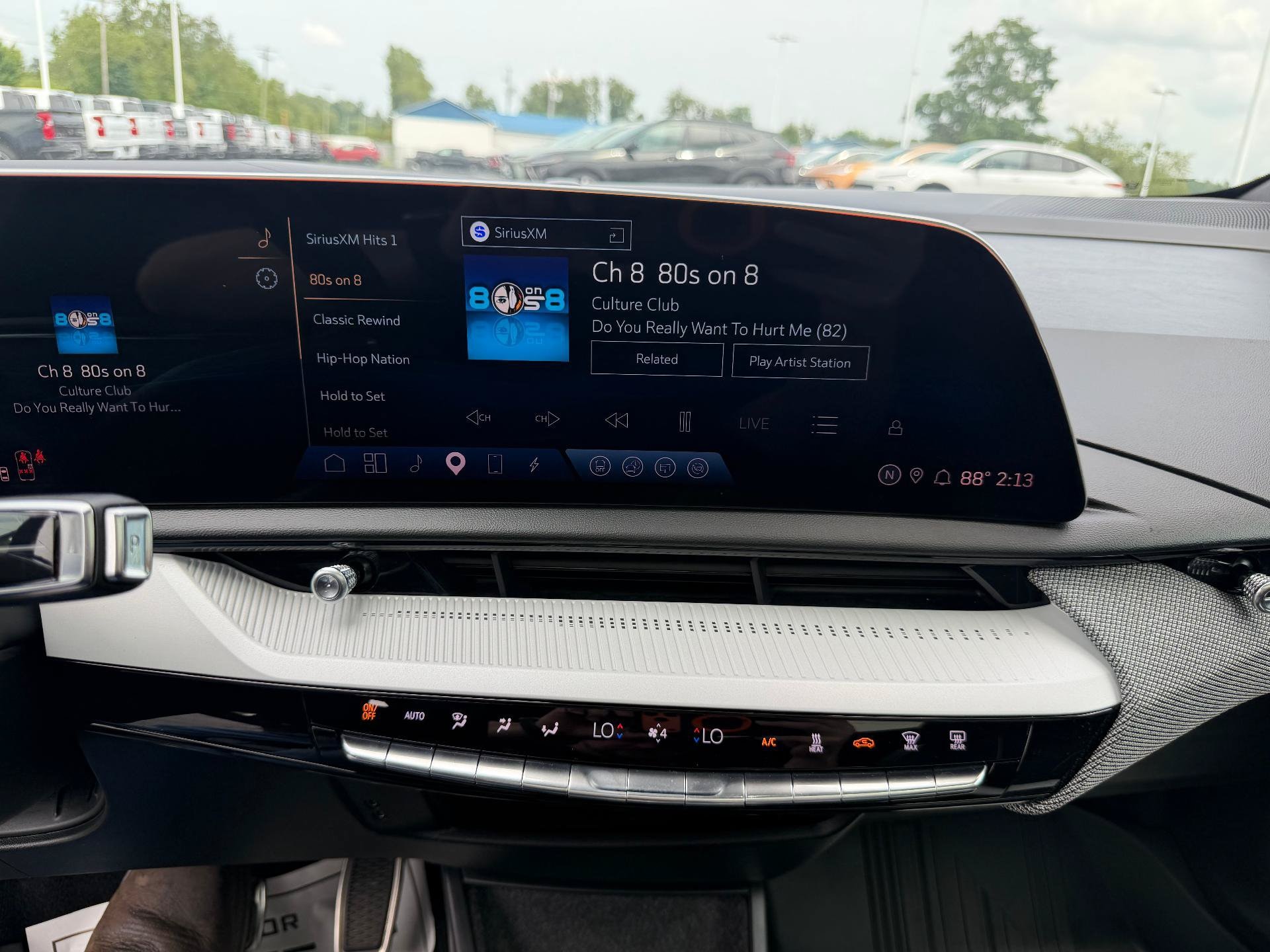 2025 Cadillac OPTIQ Sport 2 - Photo 25