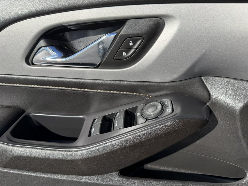 2021 Chevrolet Traverse 1LT - Photo 31