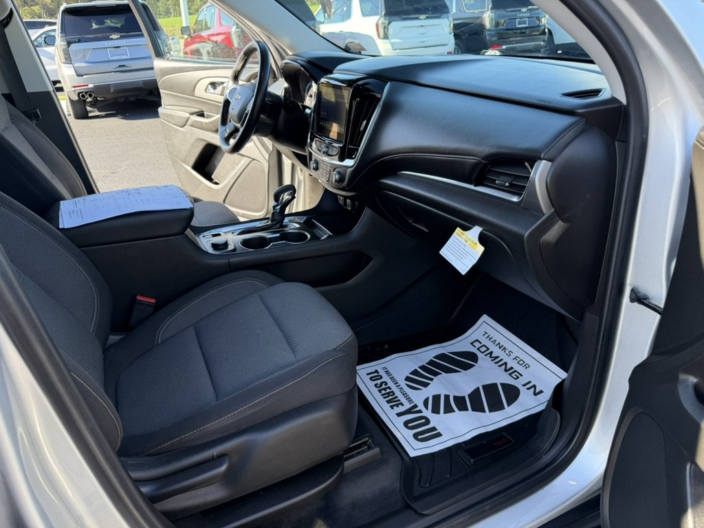 2021 Chevrolet Traverse 1LT - Photo 35