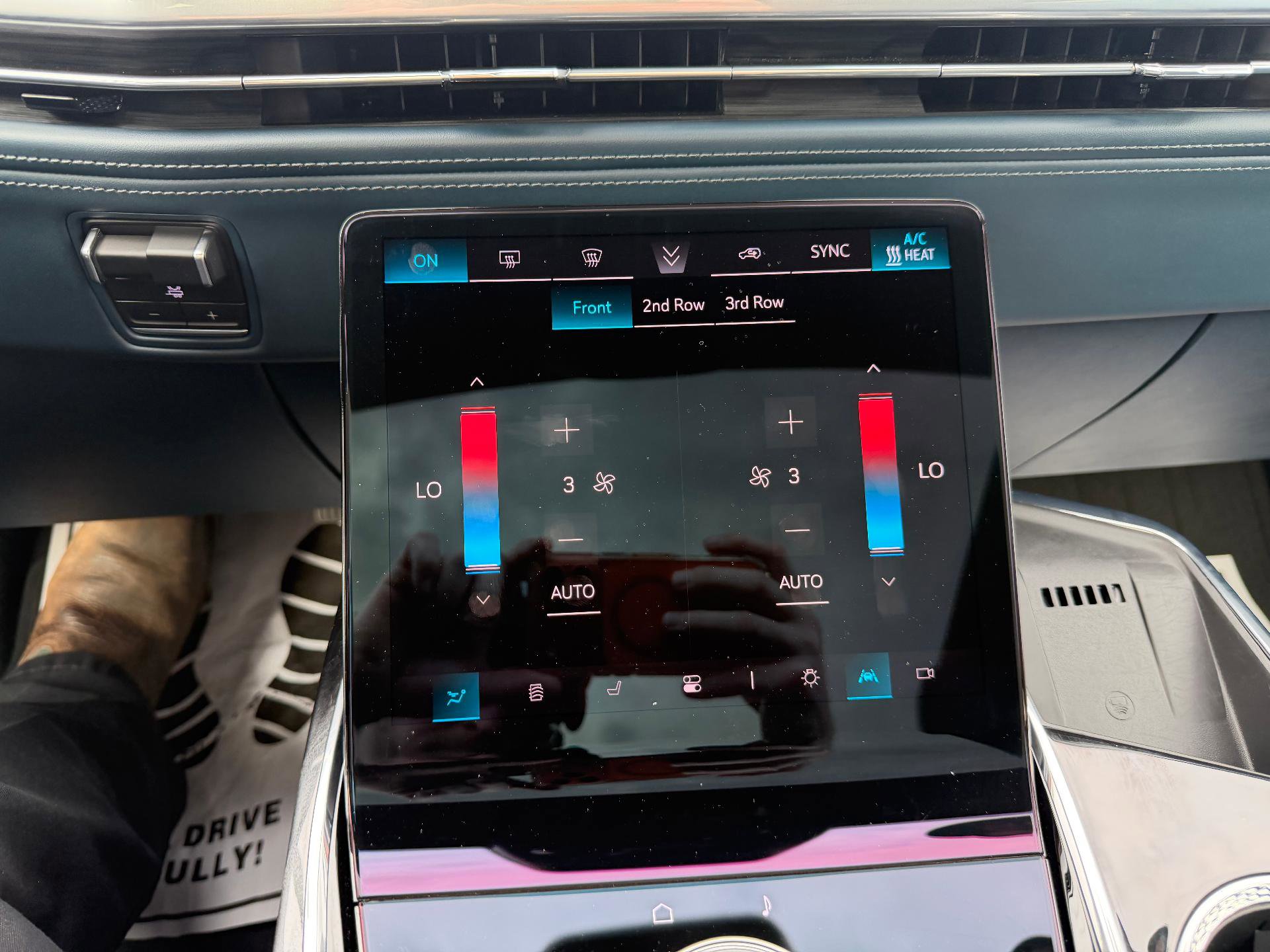 2025 Cadillac Escalade IQ Luxury 2 - Photo 29