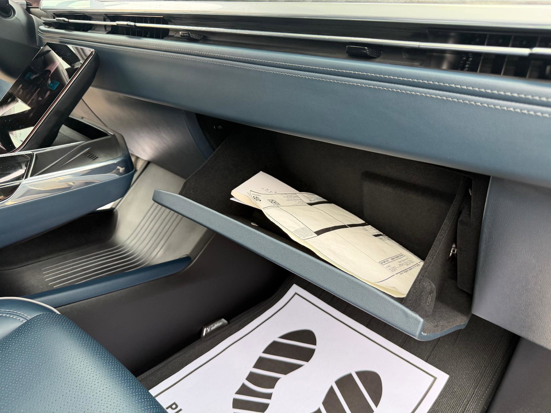 2025 Cadillac Escalade IQ Luxury 2 - Photo 44