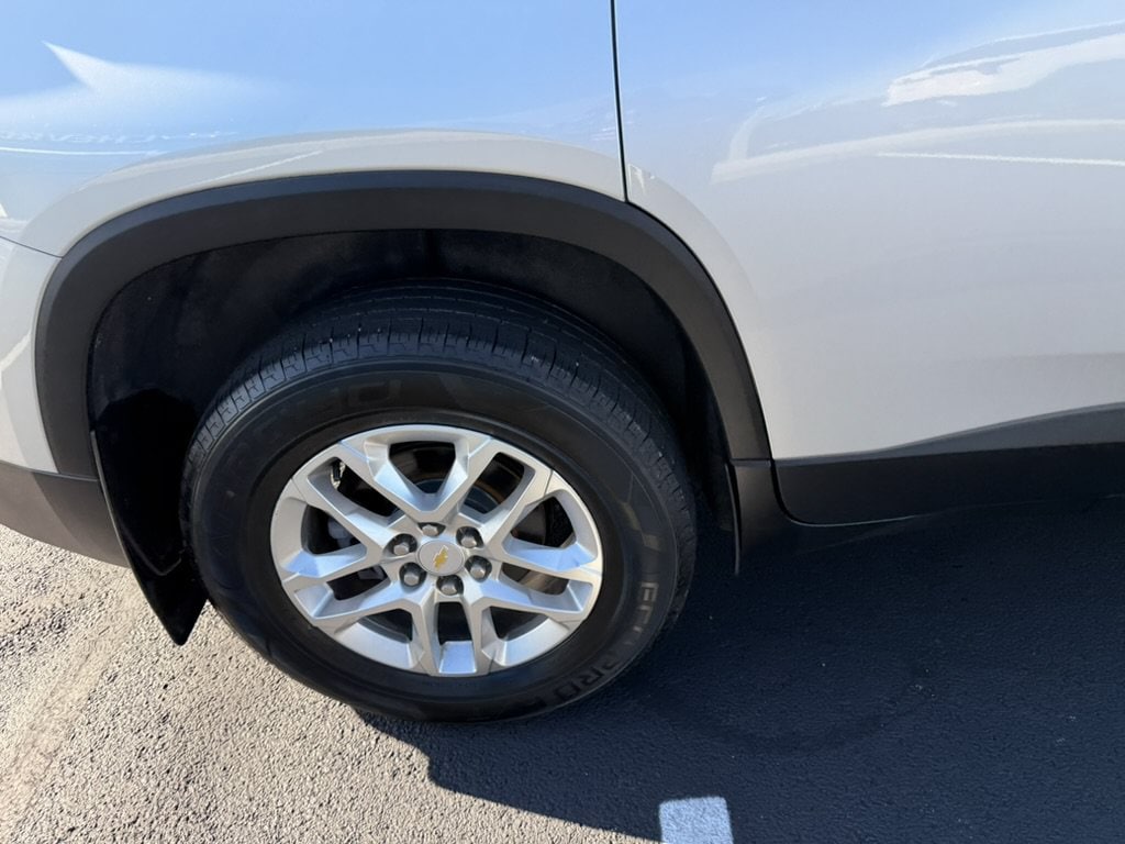 2021 Chevrolet Traverse 1LT - Photo 11