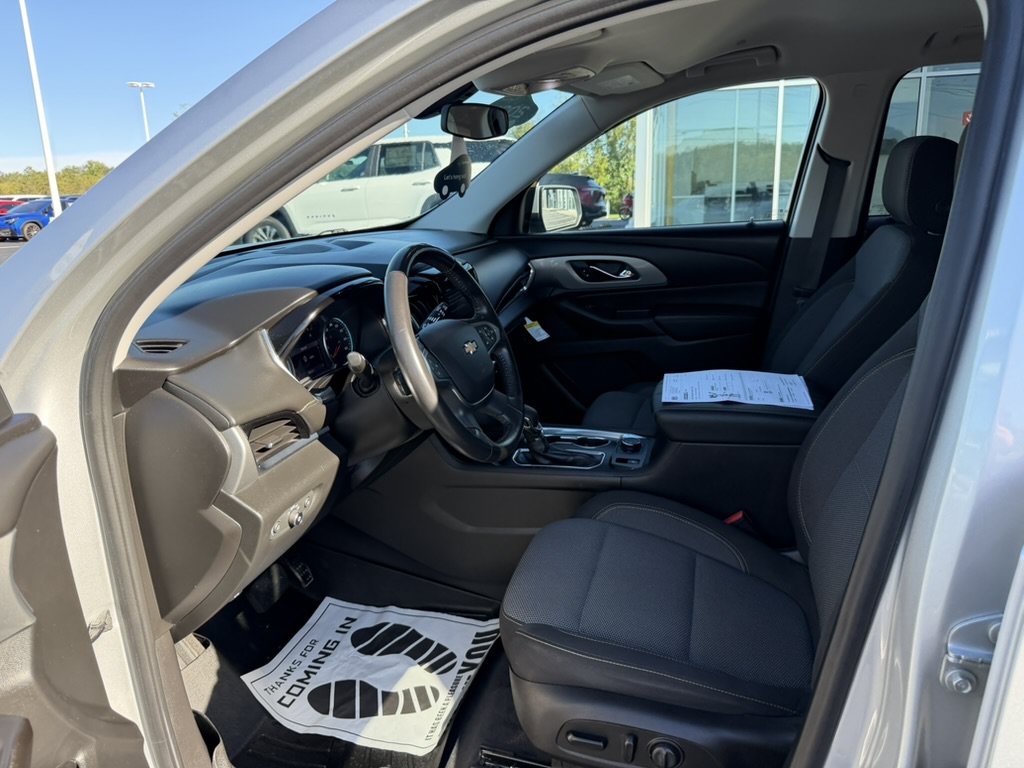 2021 Chevrolet Traverse 1LT - Photo 17