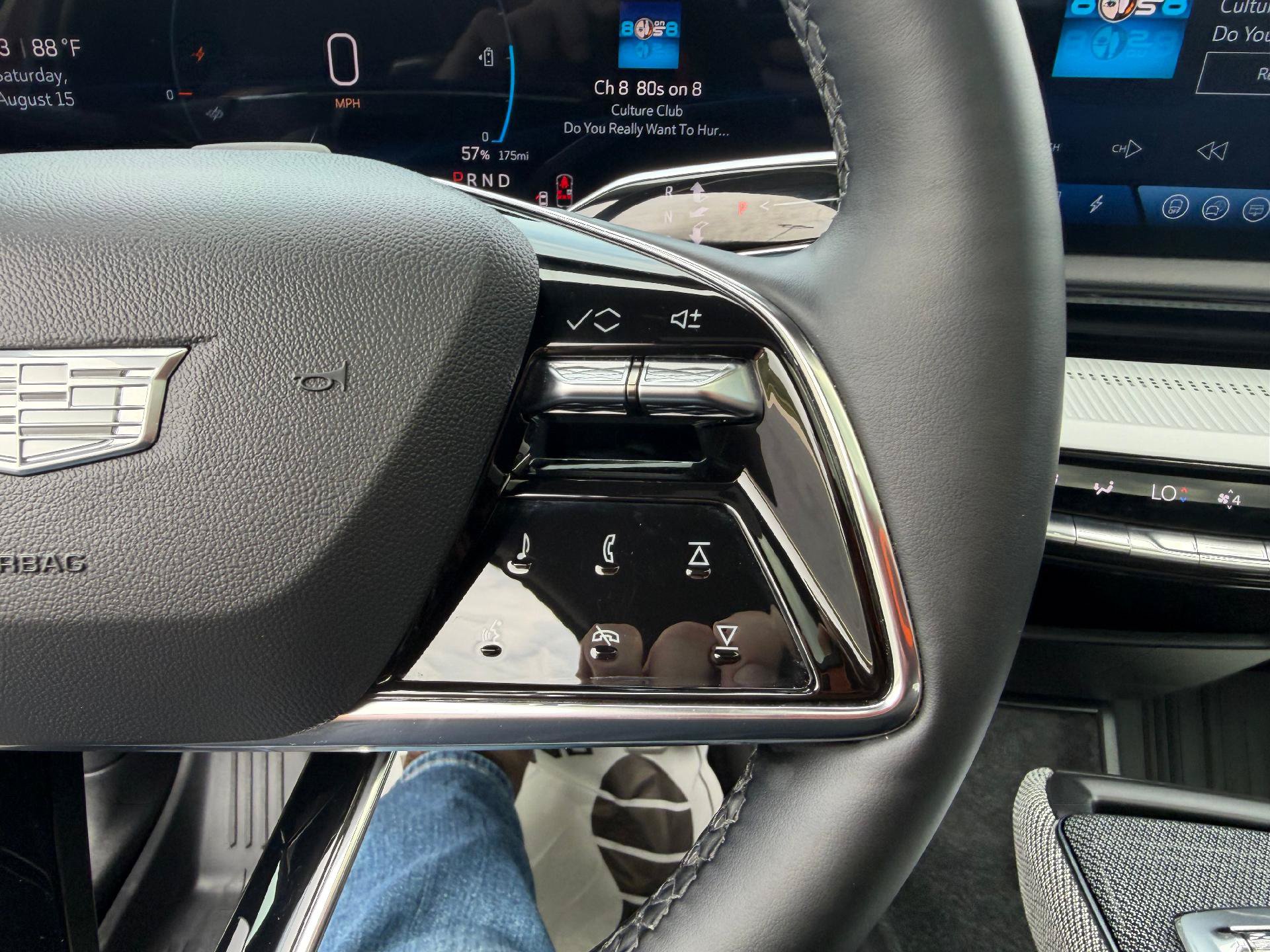 2025 Cadillac OPTIQ Sport 2 - Photo 24