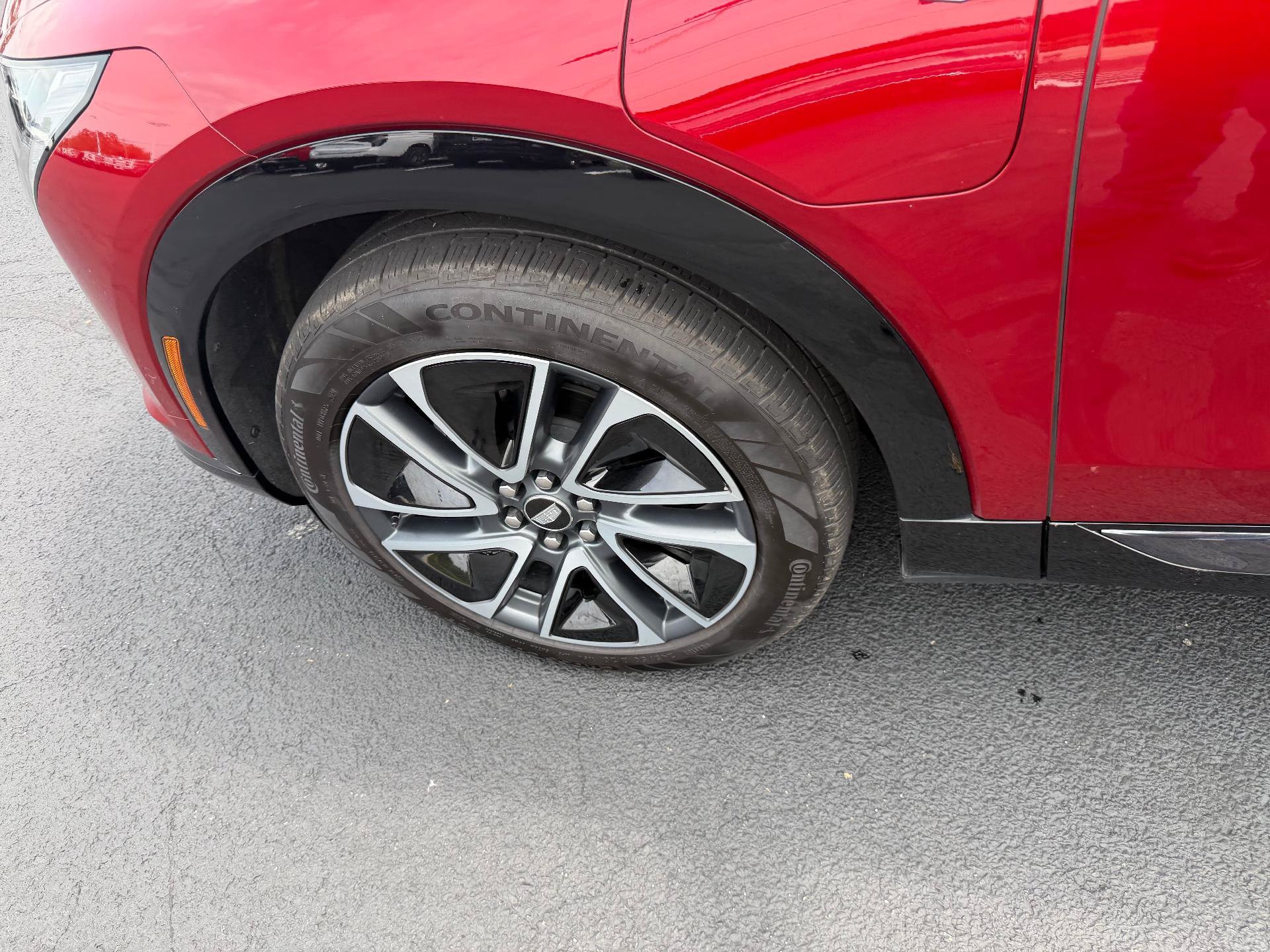 2025 Cadillac OPTIQ Sport 2 - Photo 13