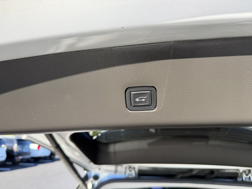 2021 Chevrolet Traverse 1LT - Photo 14