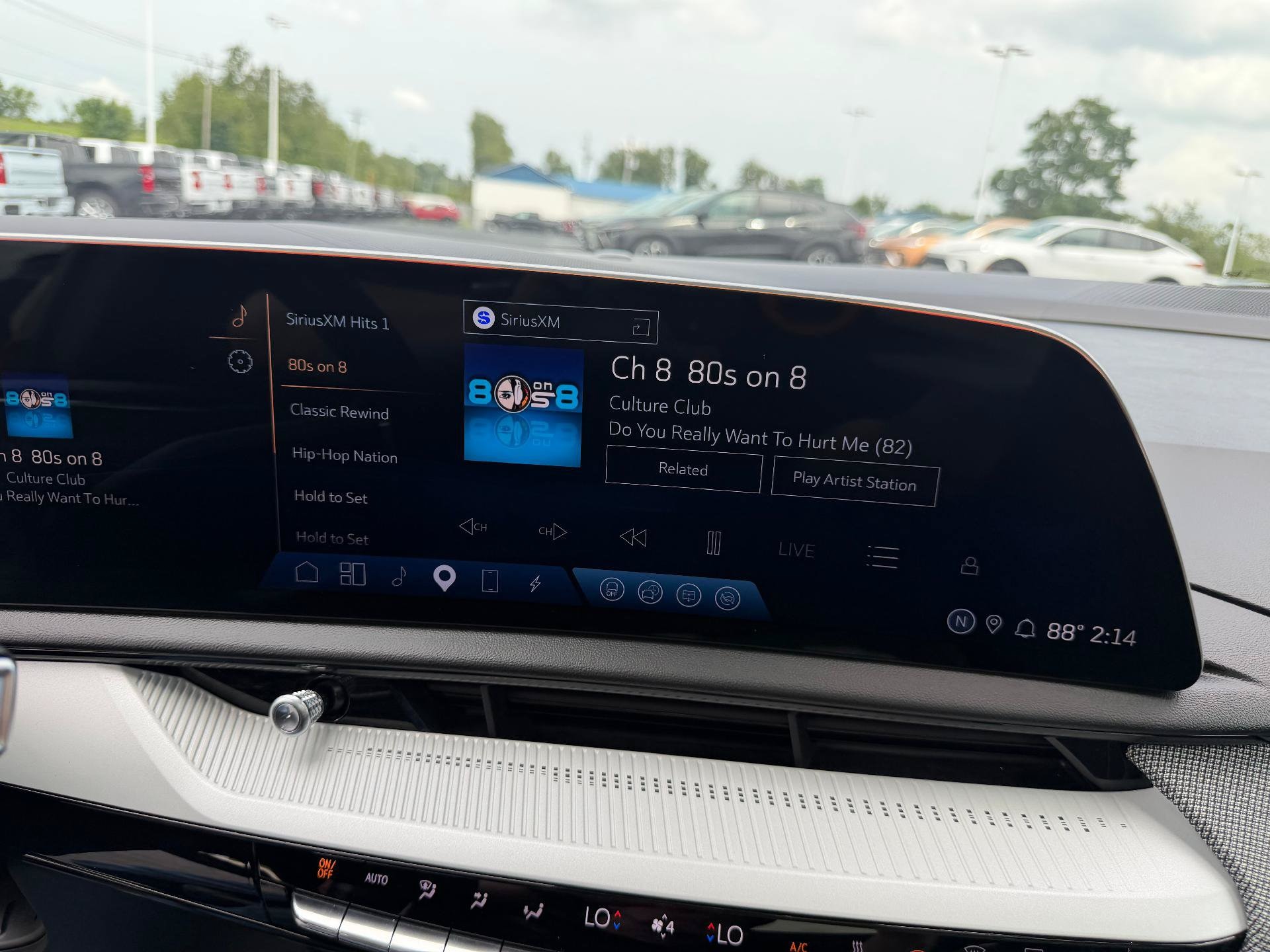 2025 Cadillac OPTIQ Sport 2 - Photo 27
