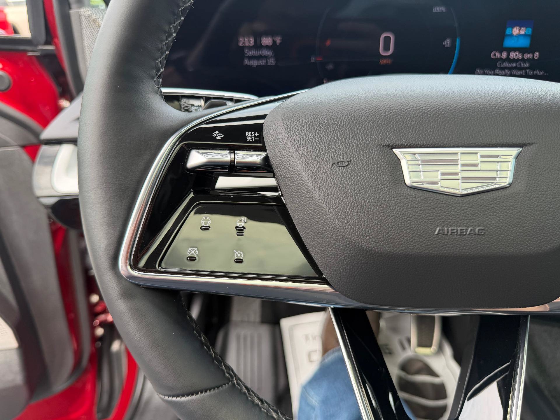 2025 Cadillac OPTIQ Sport 2 - Photo 23