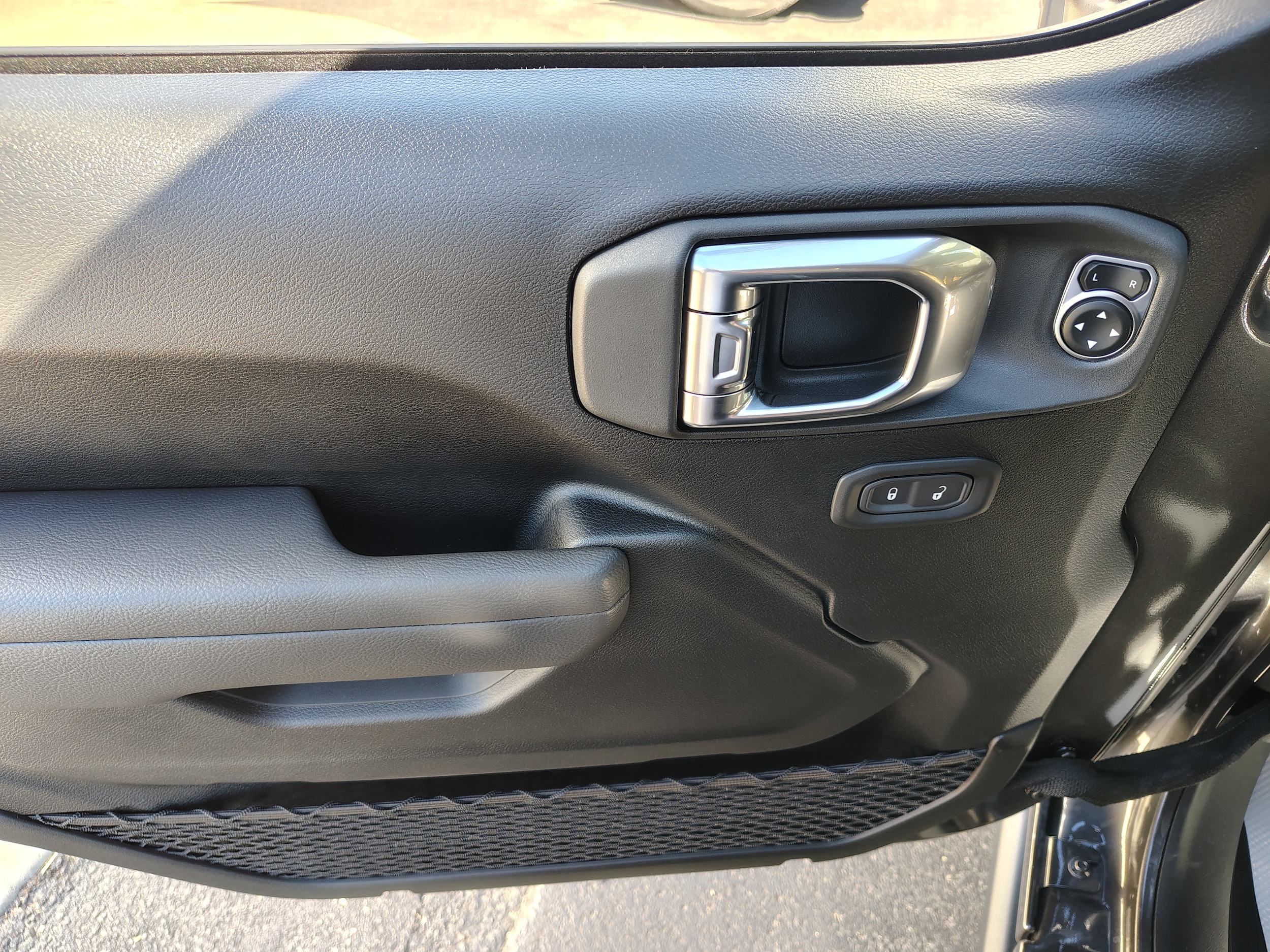 2026 Jeep Wrangler 2-Door Willys - Photo 16