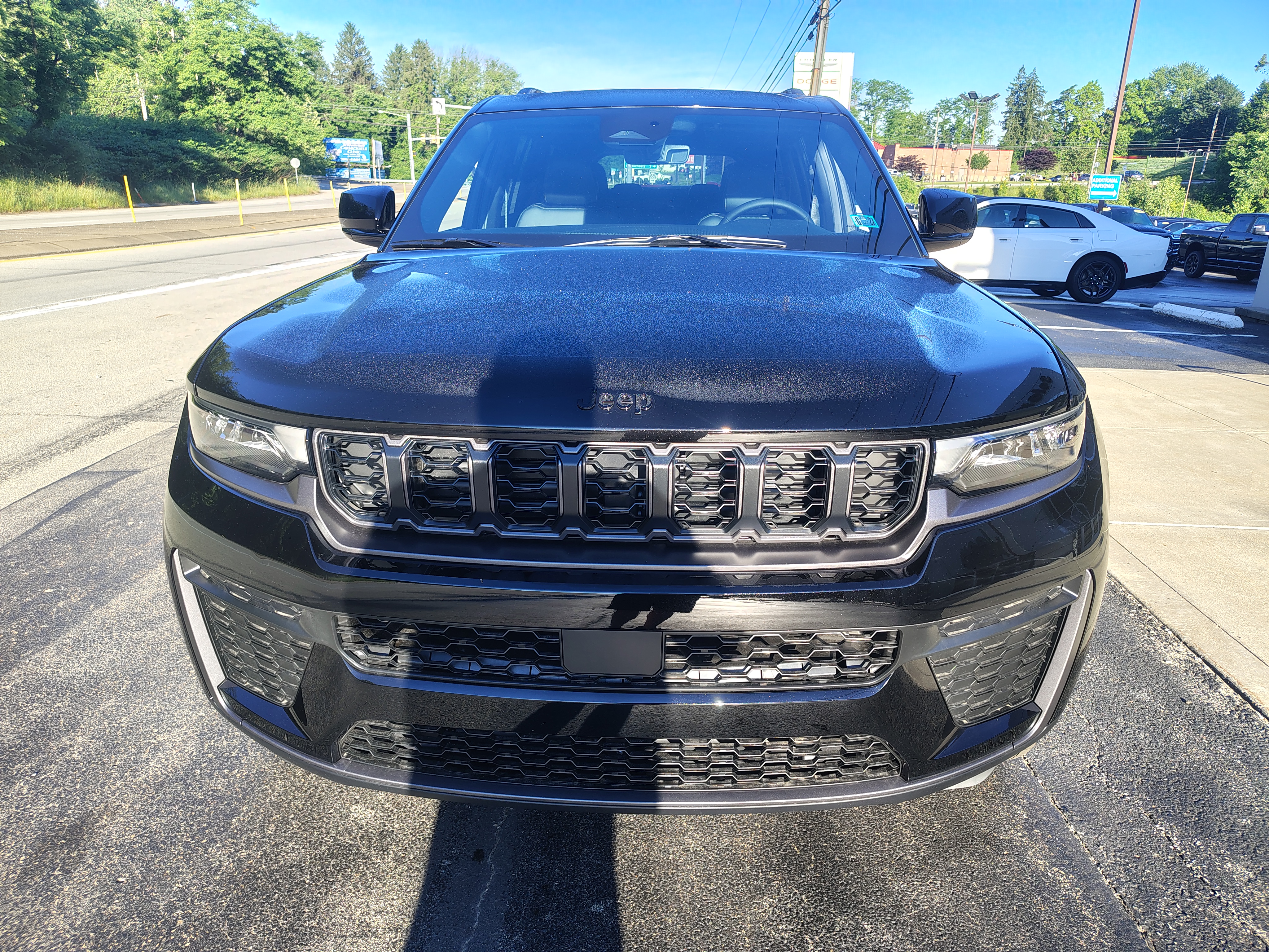 New 2026 Jeep Grand Cherokee L LAREDO ALTITUDE 4X4 Sport Utility