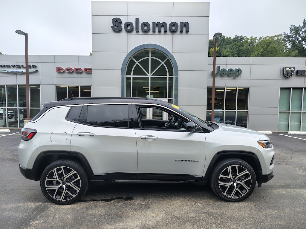 Certified 2025 Jeep Compass Limited Limited 4x4