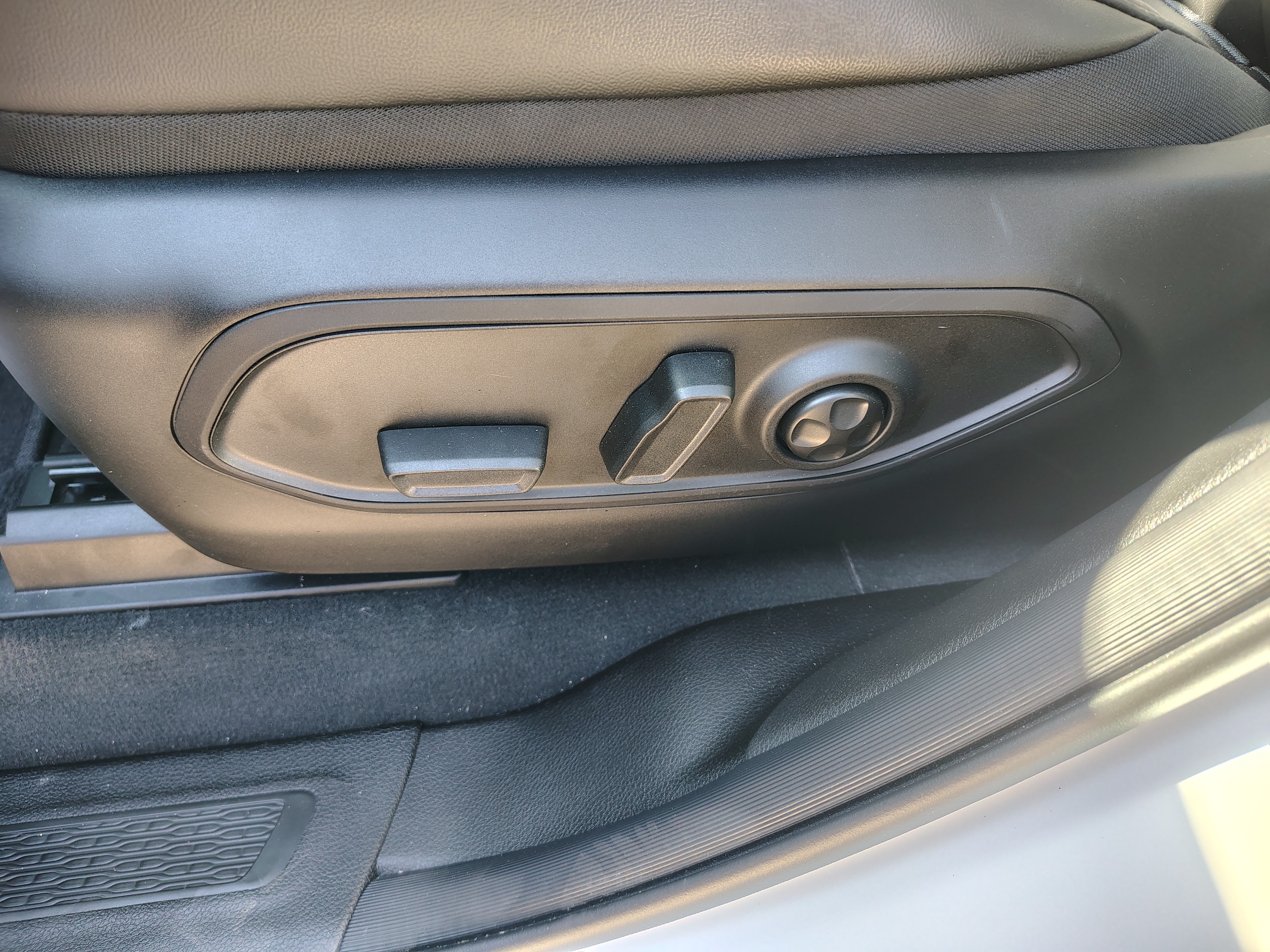 2026 Jeep Grand Cherokee Laredo - Photo 20
