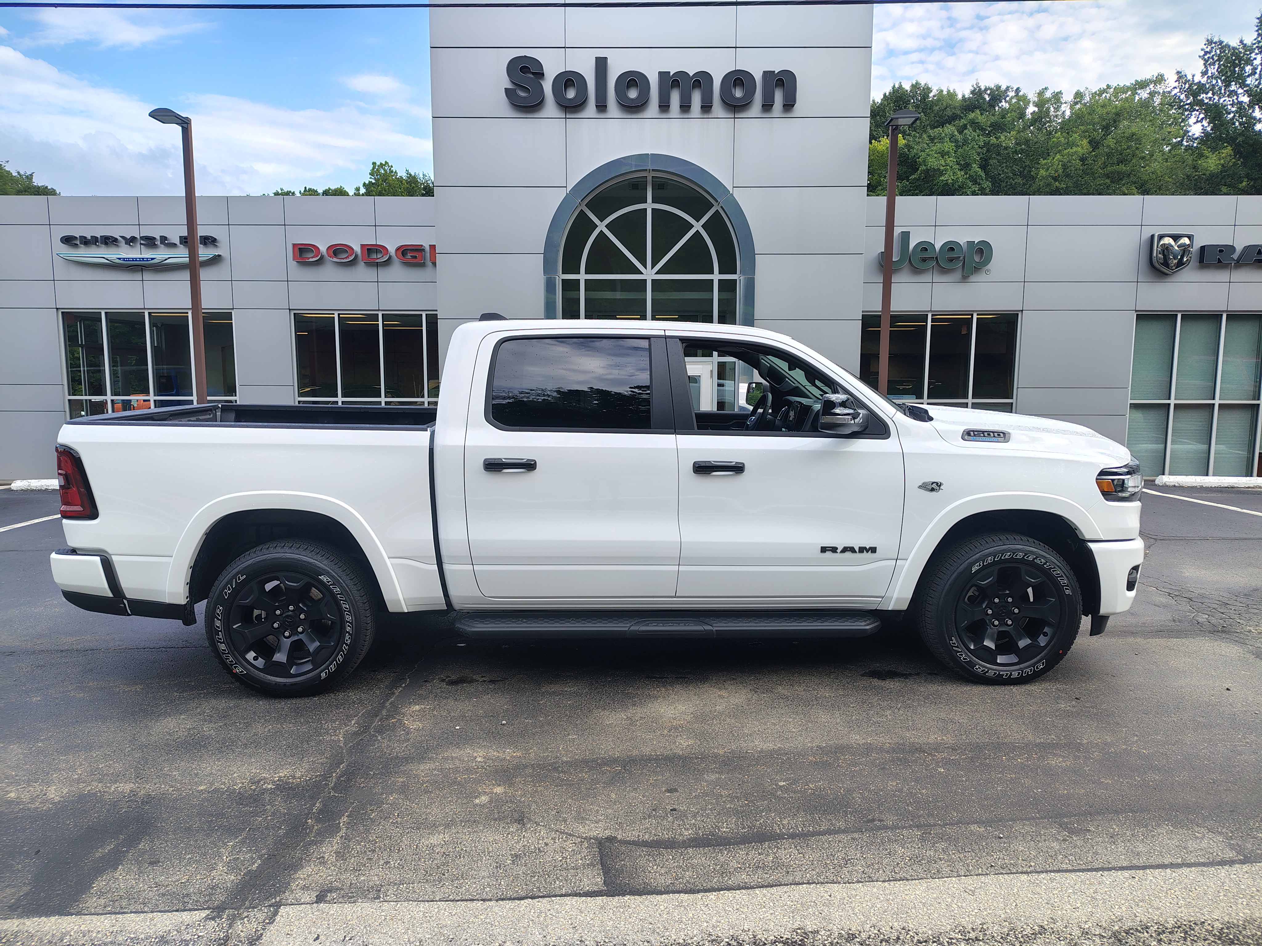 2026 Ram 1500 BIG HORN CREW CAB 4X4 5'7 BOX Pickup