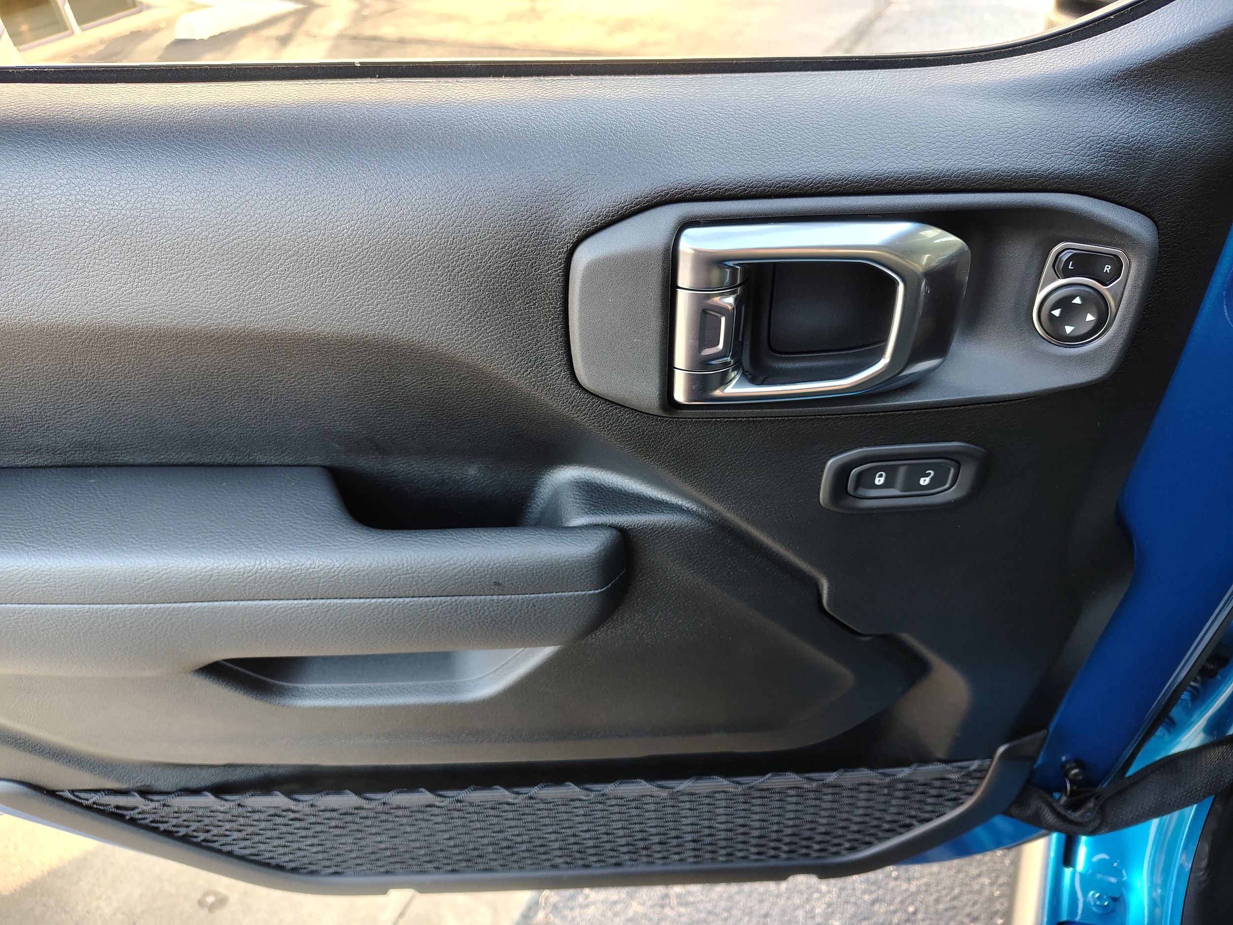 2026 Jeep Wrangler 2-Door Willys - Photo 17