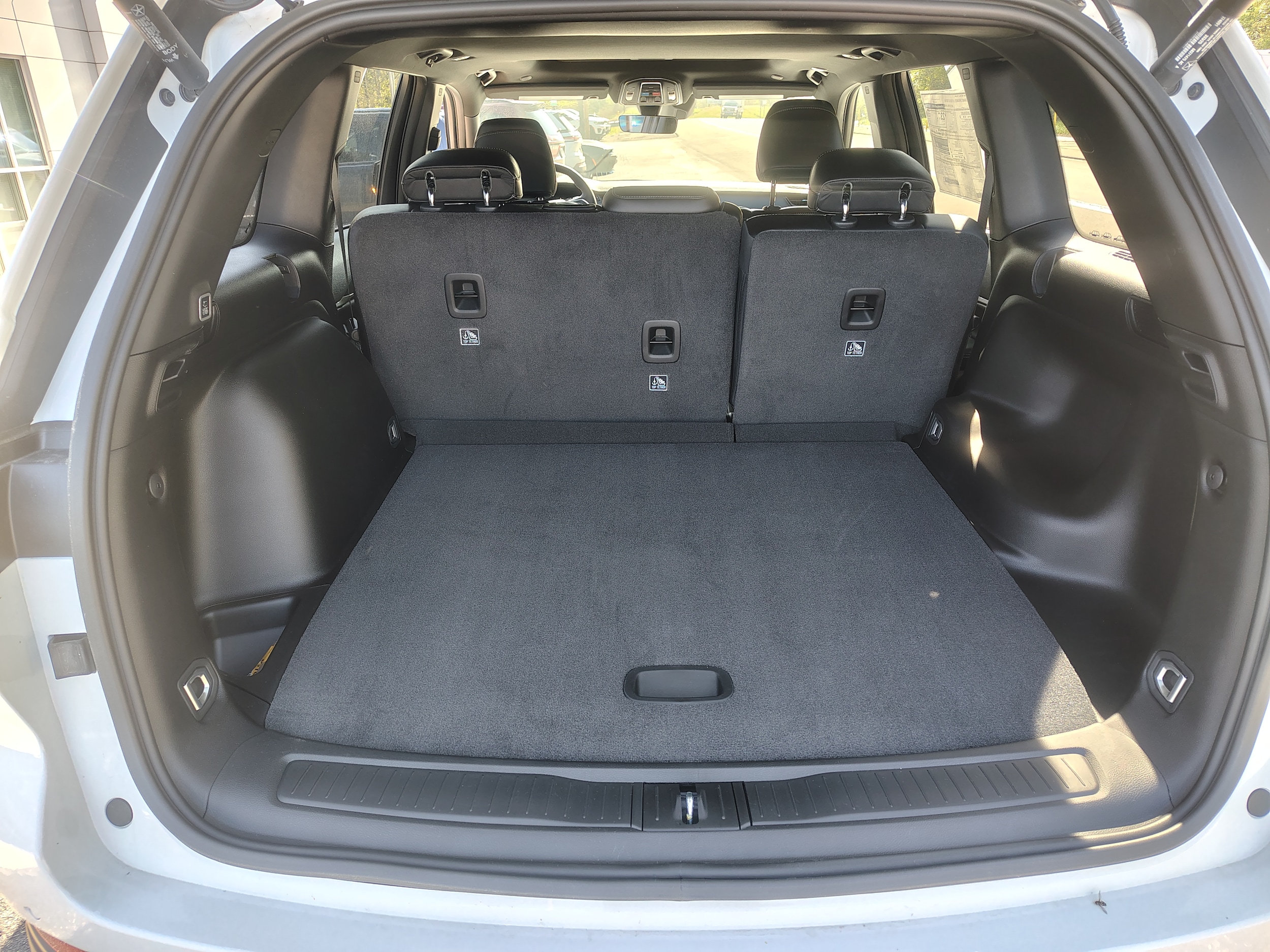 2026 Jeep Grand Cherokee Laredo - Photo 11