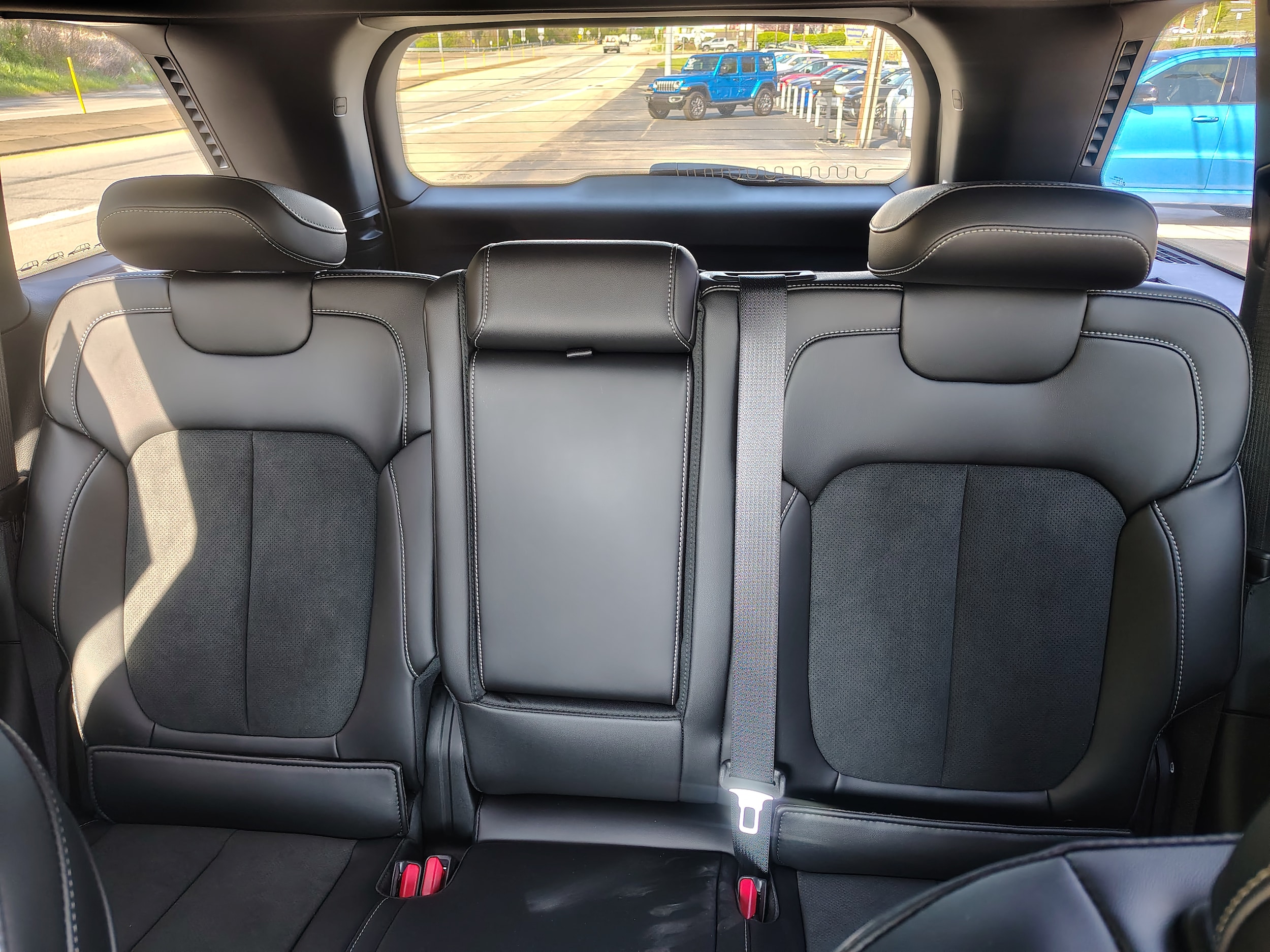 2026 Jeep Grand Cherokee Laredo - Photo 23