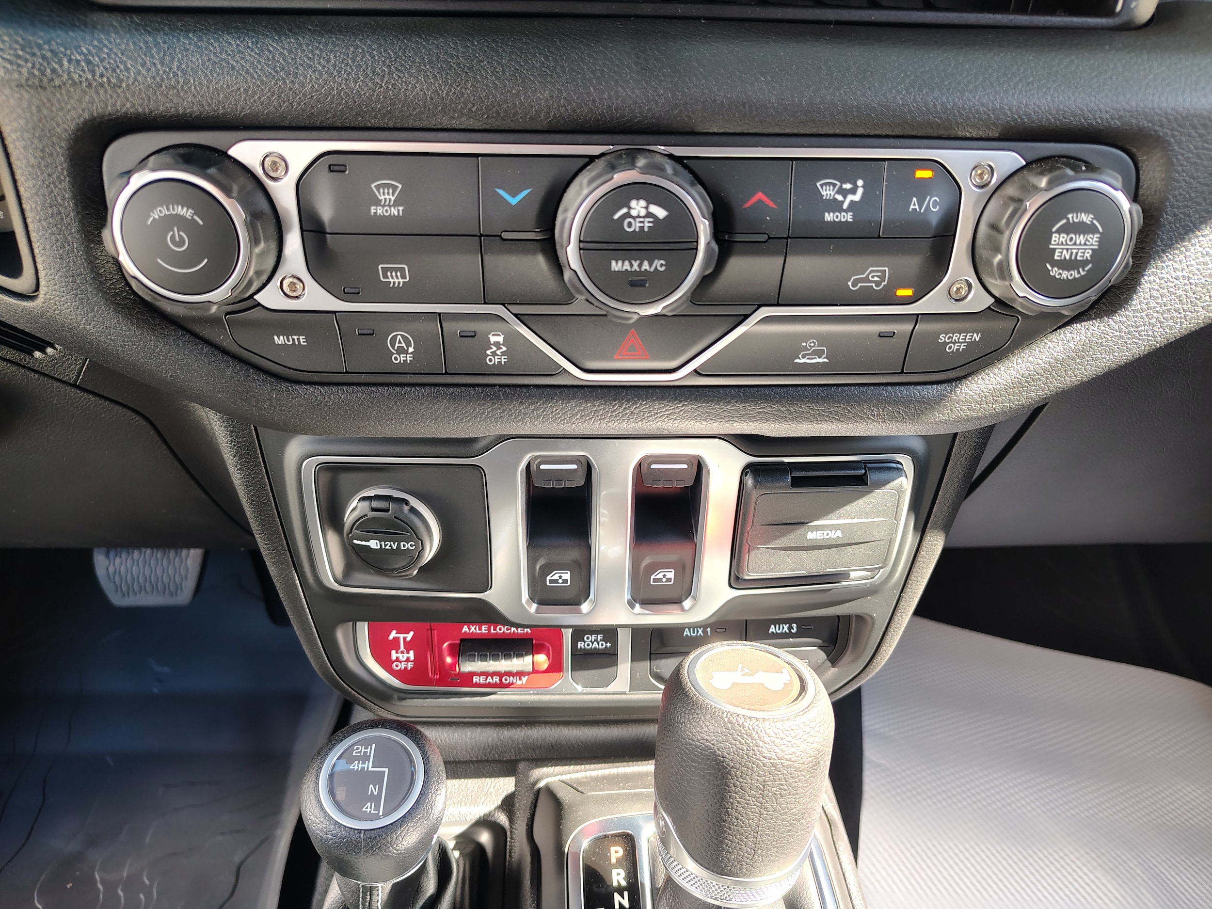 2026 Jeep Wrangler 2-Door Willys - Photo 23