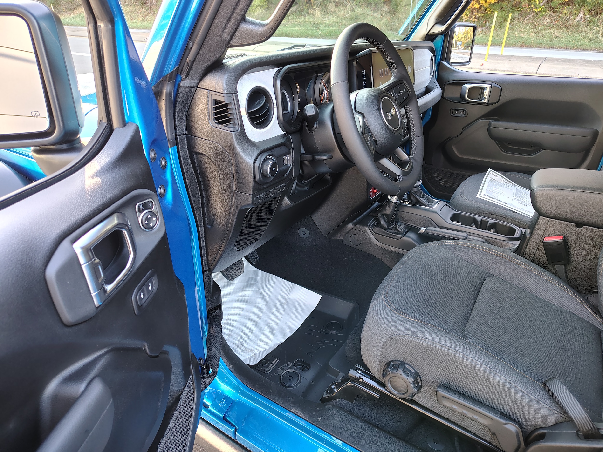 2026 Jeep Wrangler 2-Door Willys - Photo 18