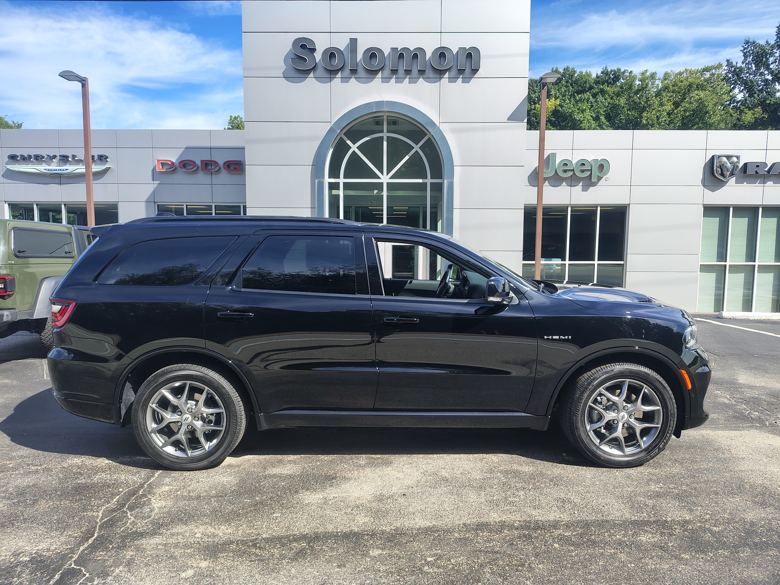 2027 Dodge Durango GT HEMI Plus V8