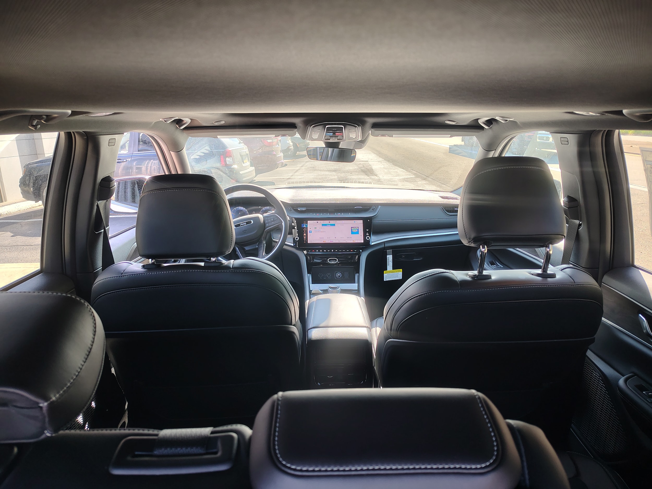 2026 Jeep Grand Cherokee Laredo - Photo 12