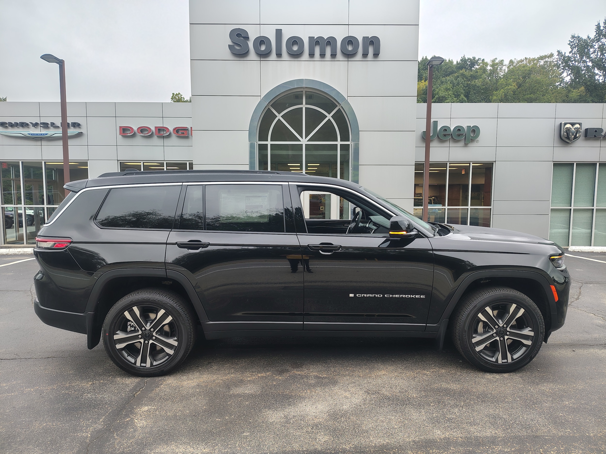 2027 Jeep Grand Cherokee Sport Utility 