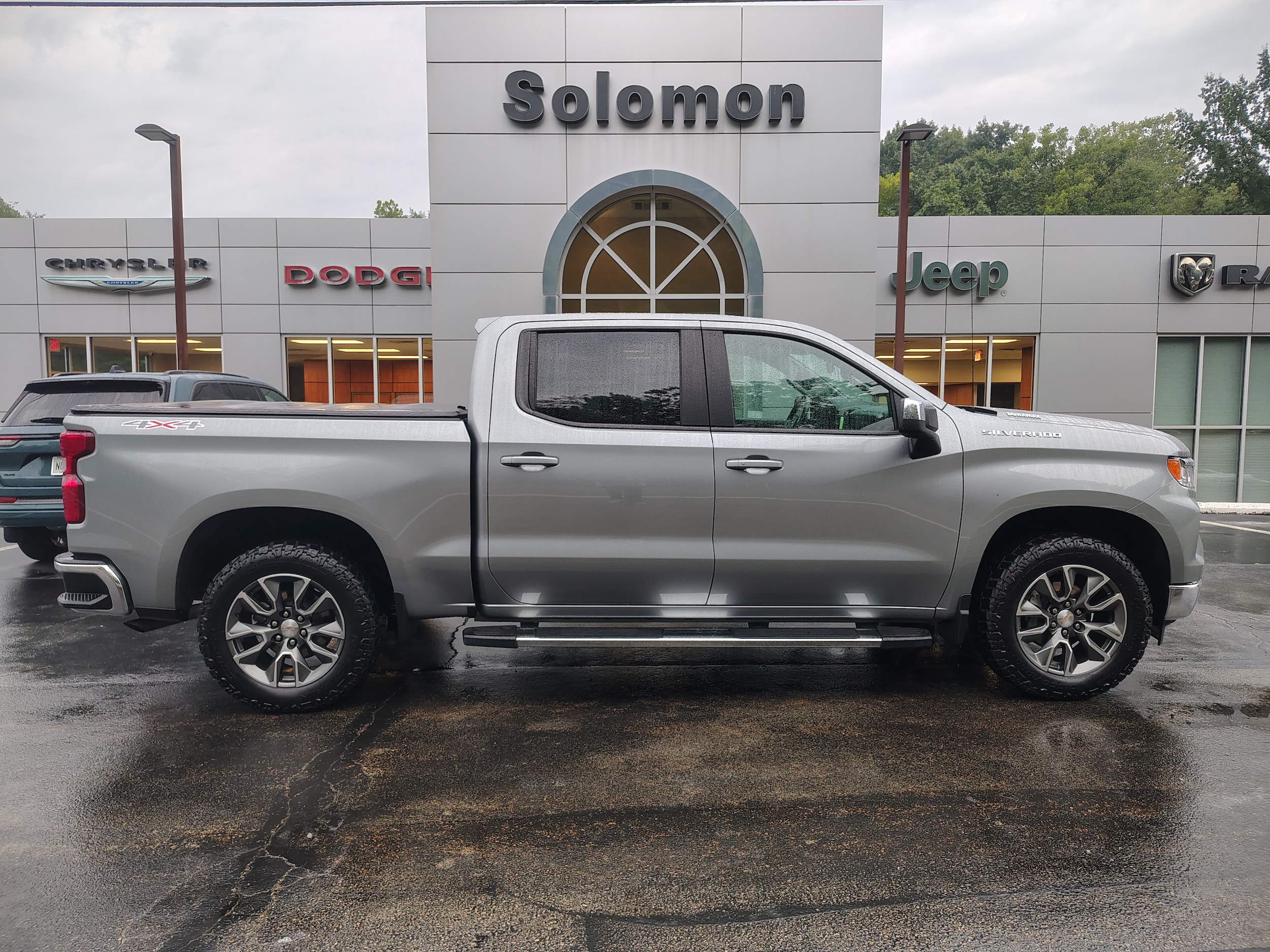 2025 Chevrolet Silverado 1500 LT