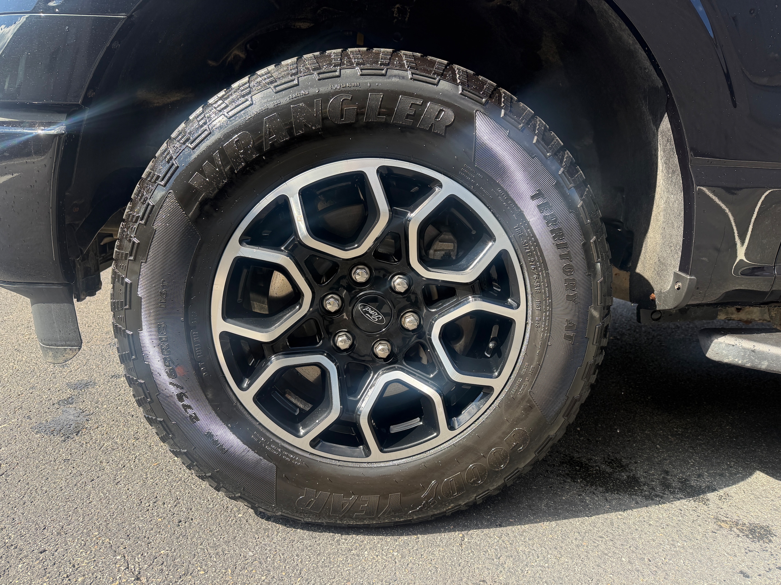 2023 Ford F-150 XLT - Photo 13