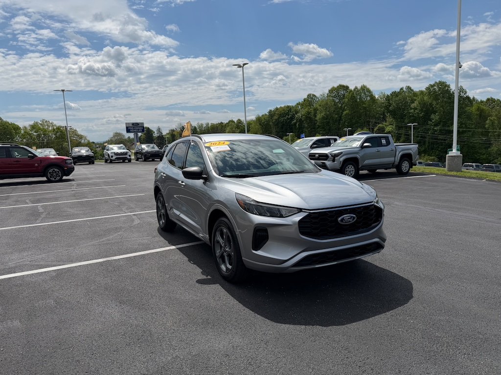Certified 2024 Ford Escape ST-Line ST-Line AWD