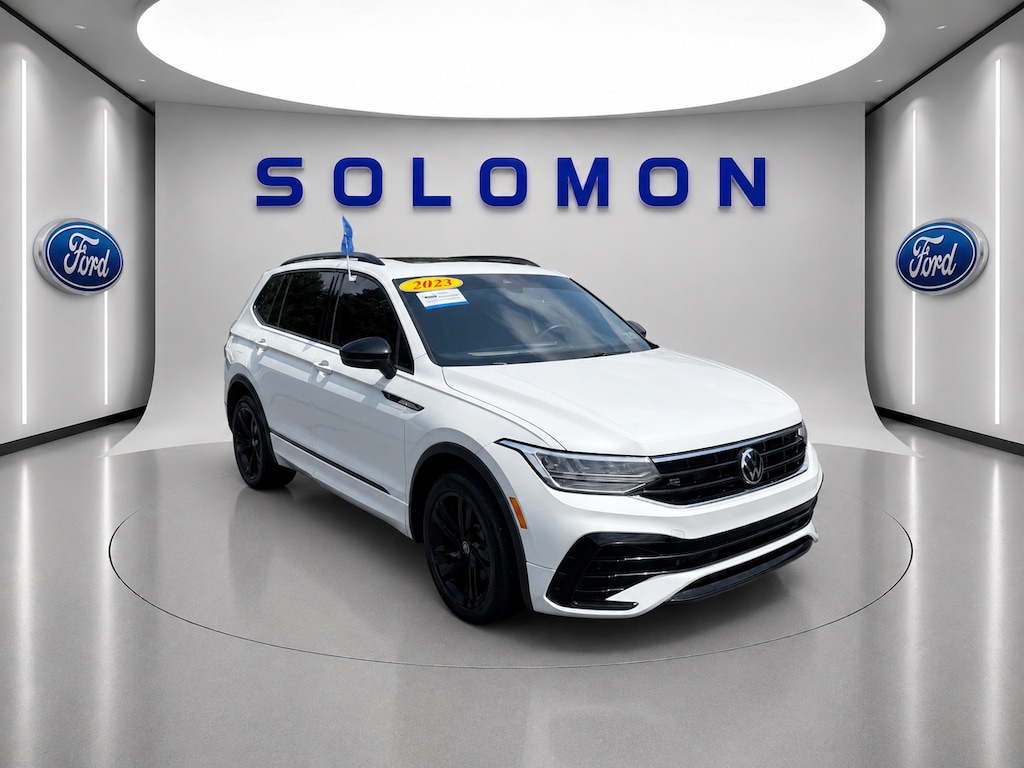 Used 2023 Volkswagen Tiguan SE R-Line Black 2.0T SE R-Line Black FWD