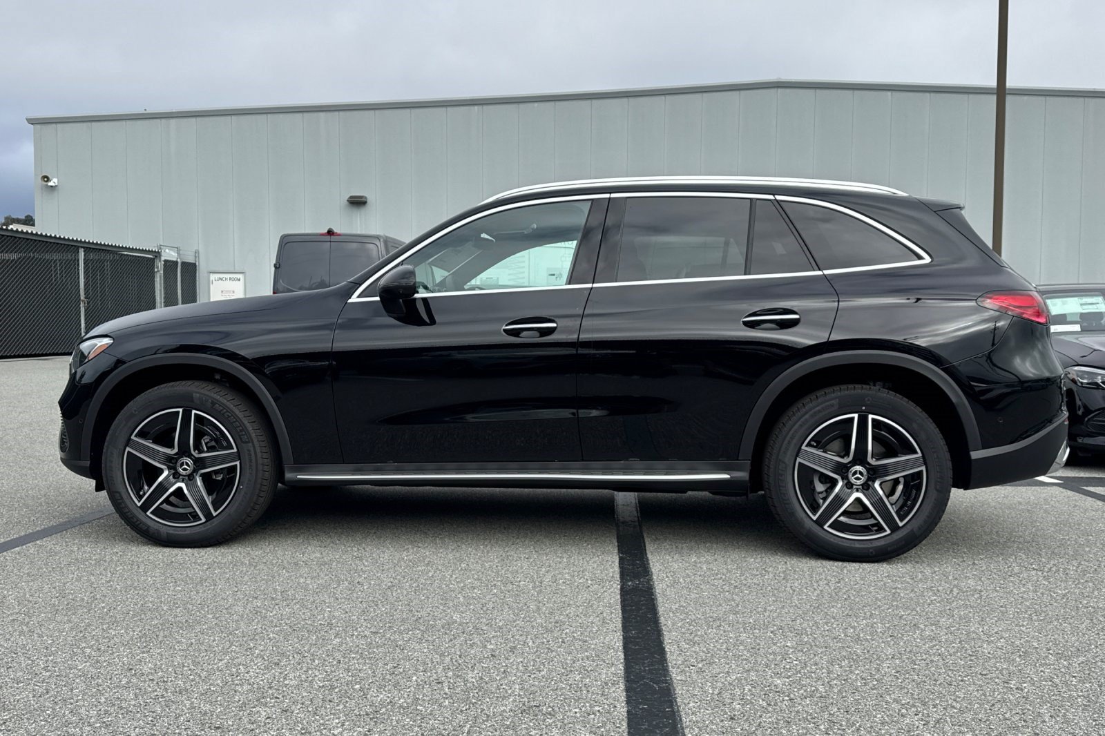 New 2027 Mercedes-Benz GLC 300 4MATIC SUV