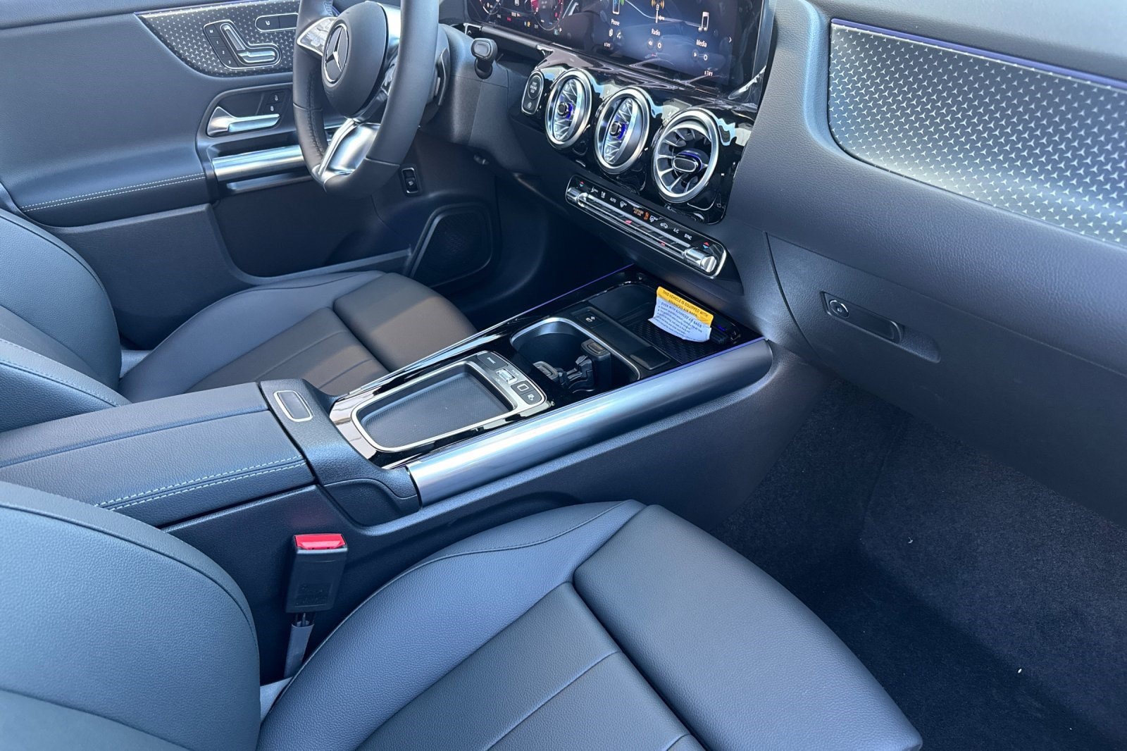 2025 Mercedes-Benz GLA GLA250 - Photo 25