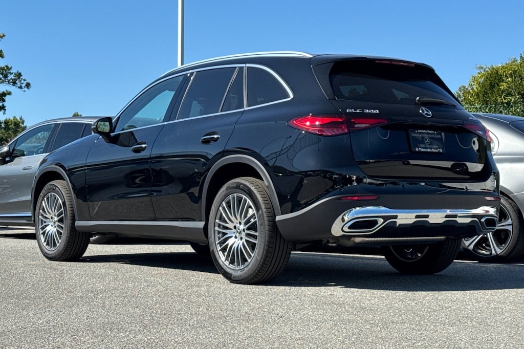 New 2027 Mercedes-Benz GLC 300 4MATIC SUV