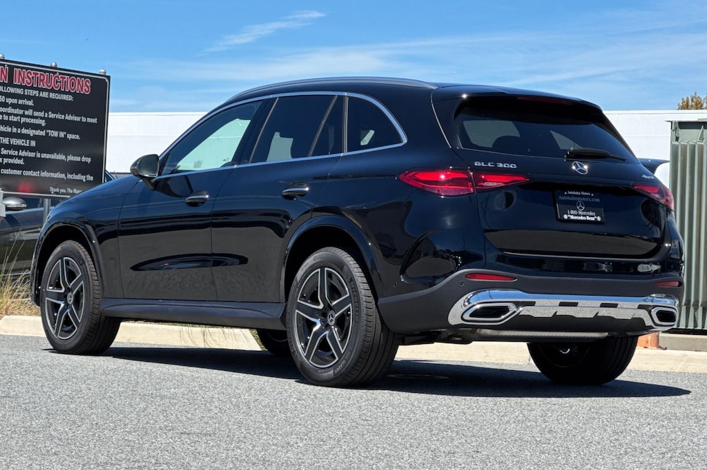 New 2027 Mercedes-Benz GLC 300 4MATIC SUV