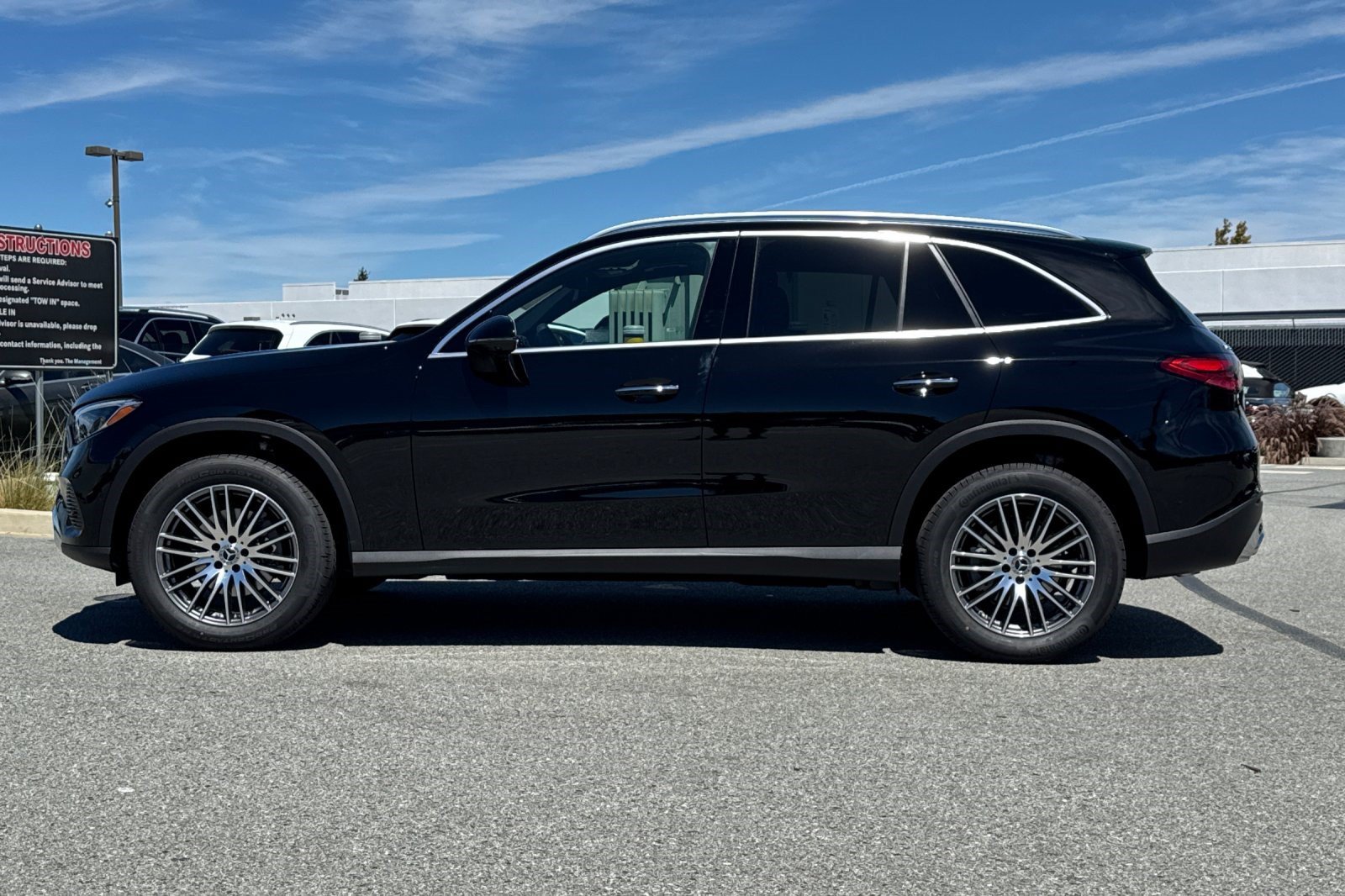 New 2027 Mercedes-Benz GLC 300 4MATIC SUV