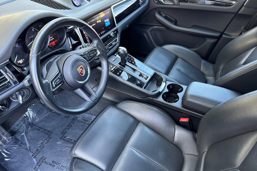 Used 2024 Porsche Macan SUV