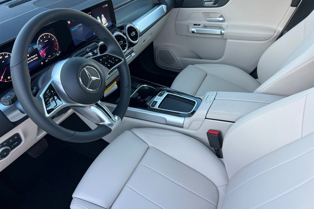 New 2026 Mercedes-Benz GLB 250 SUV