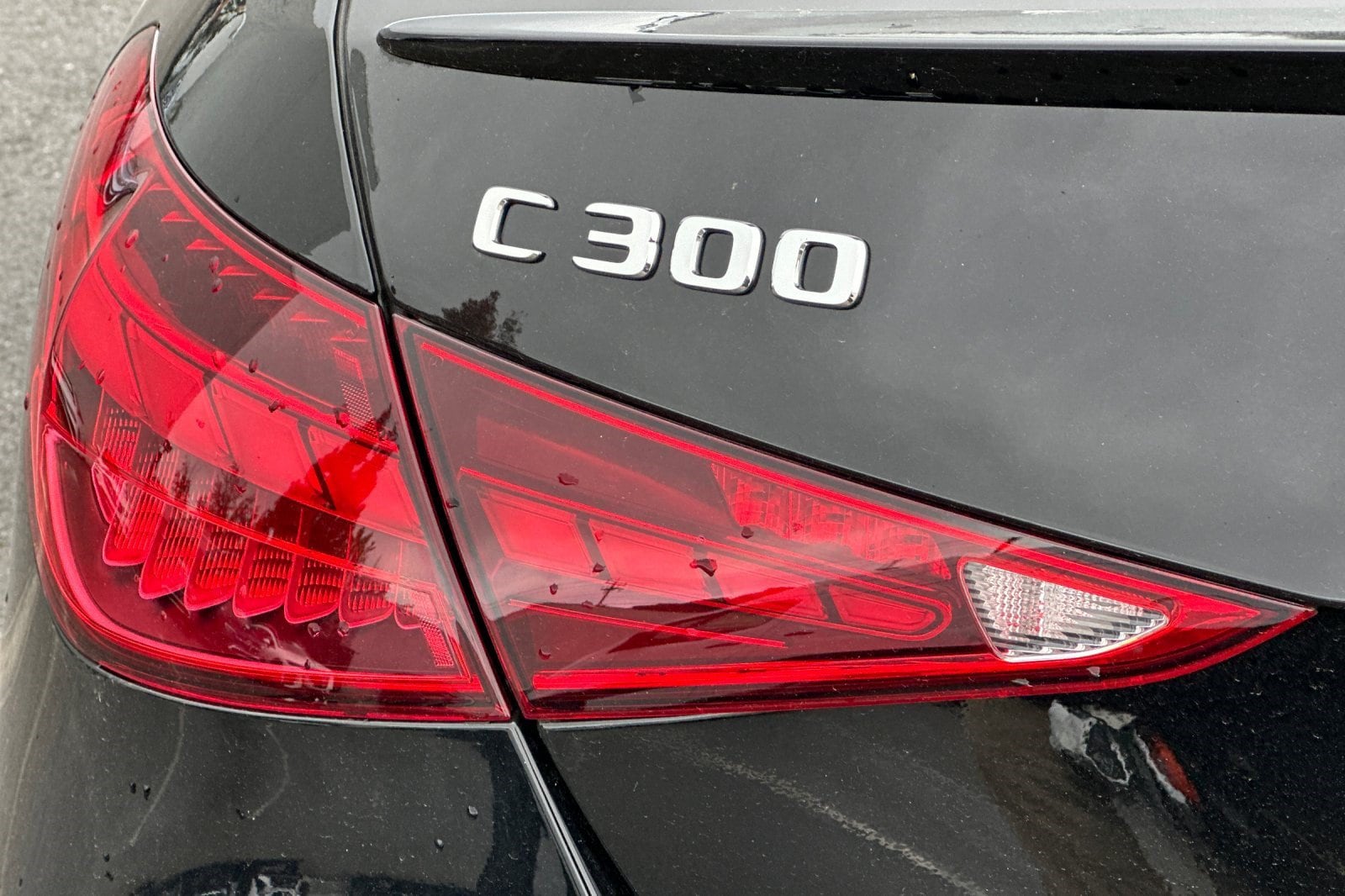 2025 Mercedes-Benz C-Class Sedan C 300 - Photo 13