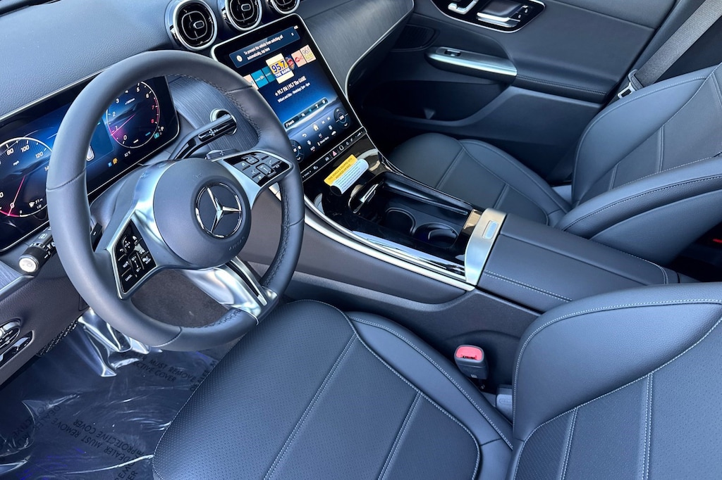 New 2027 Mercedes-Benz GLC 300 4MATIC SUV